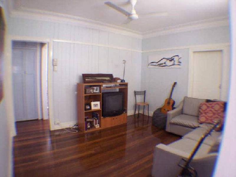 62 Newman Avenue, Camp Hill QLD 4152