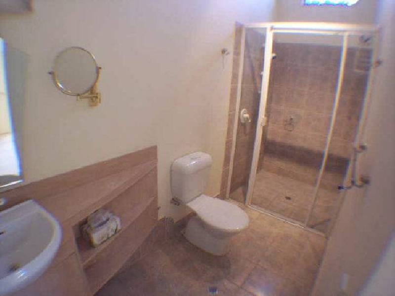 28 Churchill Street, Woolloongabba QLD 4102