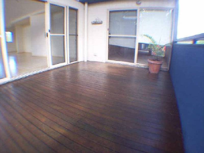 28 Churchill Street, Woolloongabba QLD 4102