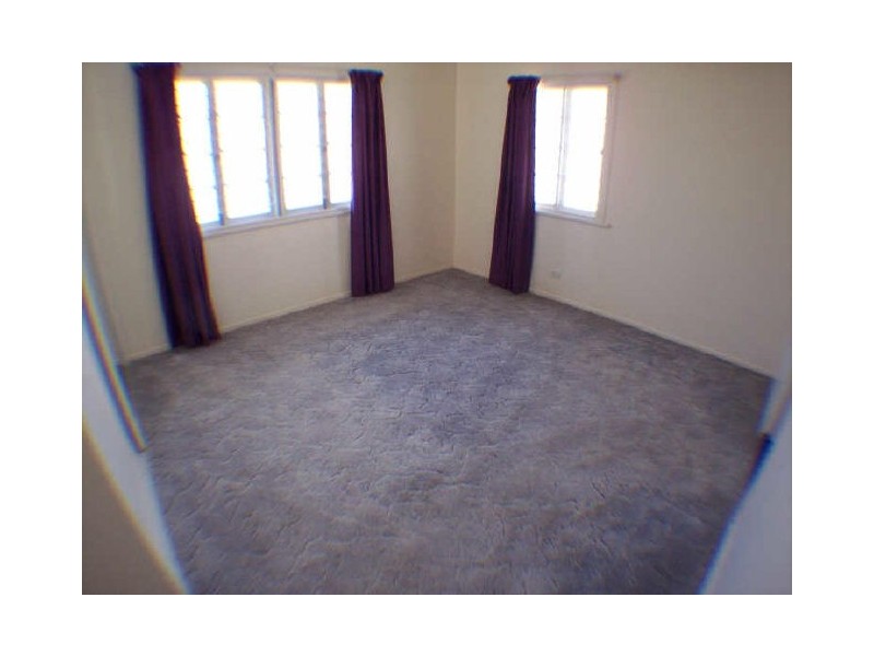 17 Houthem Street, Camp Hill QLD 4152