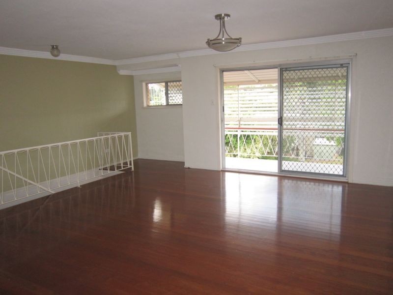 1 Ventura Street, Upper Mount Gravatt QLD 4122