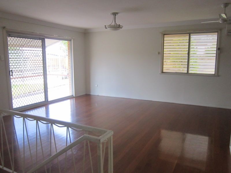 1 Ventura Street, Upper Mount Gravatt QLD 4122