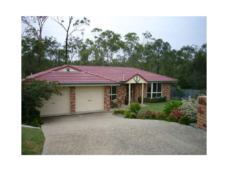 11 Noosa Place, Carindale QLD 4152