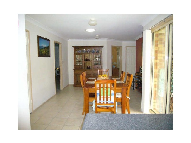 11 Noosa Place, Carindale QLD 4152