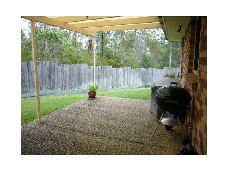 11 Noosa Place, Carindale QLD 4152