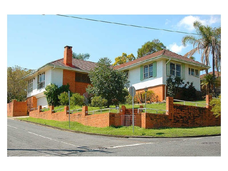 74 Waverley Rd, Camp Hill QLD 4152