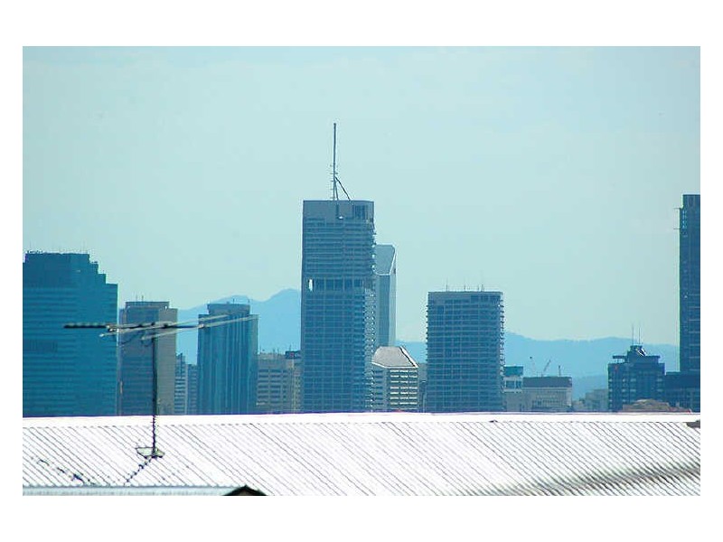 74 Waverley Rd, Camp Hill QLD 4152