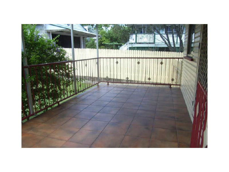 65 Tranters Avenue, Camp Hill QLD 4152