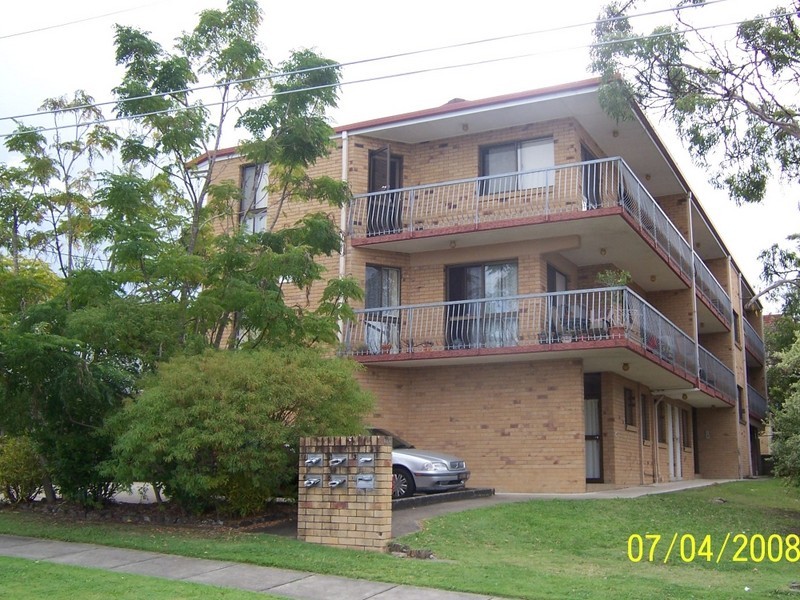 2/15 Talbot Street, Coorparoo QLD 4151