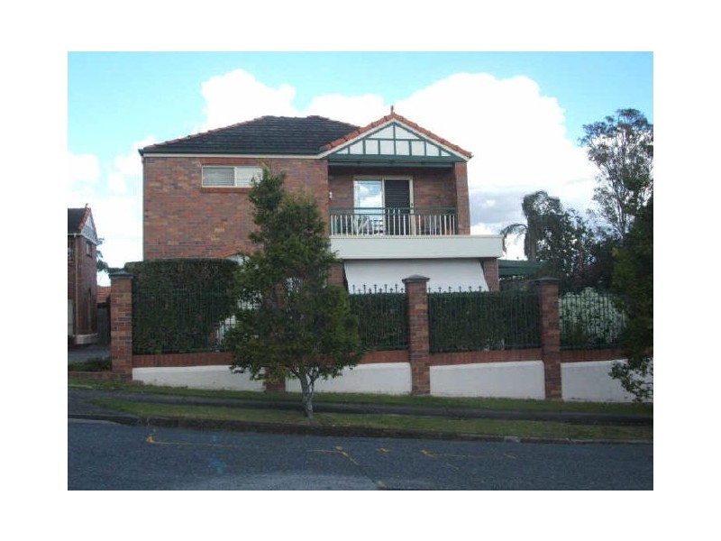 2/31 Donaldson Street, Greenslopes QLD 4120