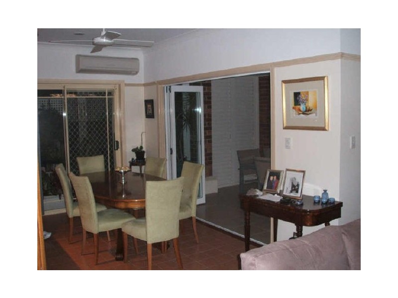 2/31 Donaldson Street, Greenslopes QLD 4120