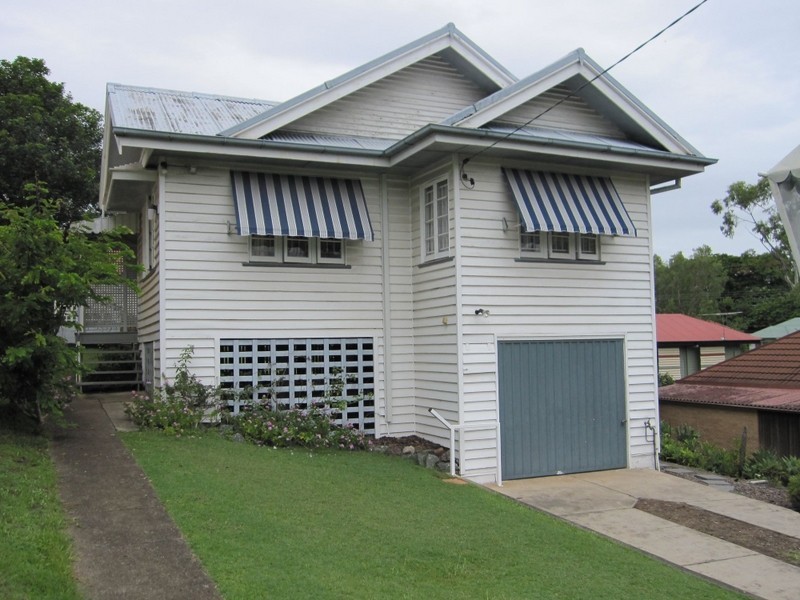 16 Stodart Street, Coorparoo QLD 4151