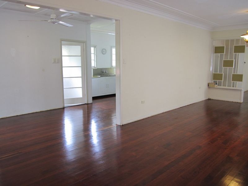 16 Stodart Street, Coorparoo QLD 4151