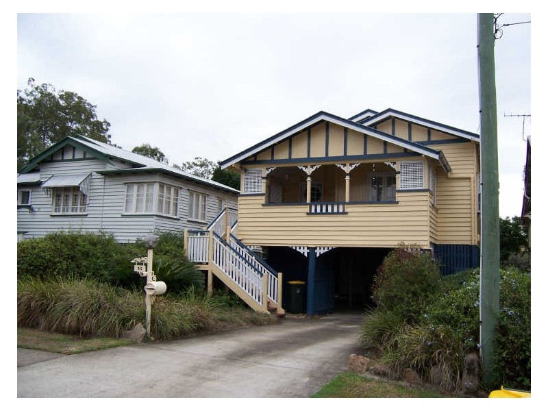 92 Macdonald Street, Norman Park QLD 4170