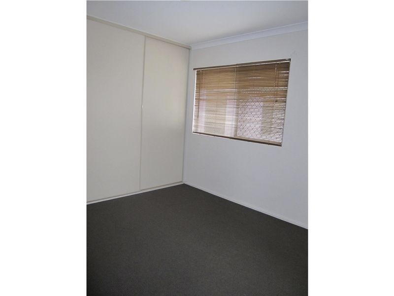 2/22 Laura Street, Highgate Hill QLD 4101