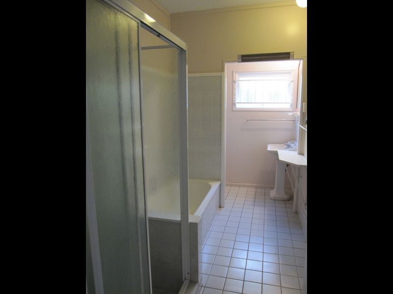 7 Spica Street, Coorparoo QLD 4151