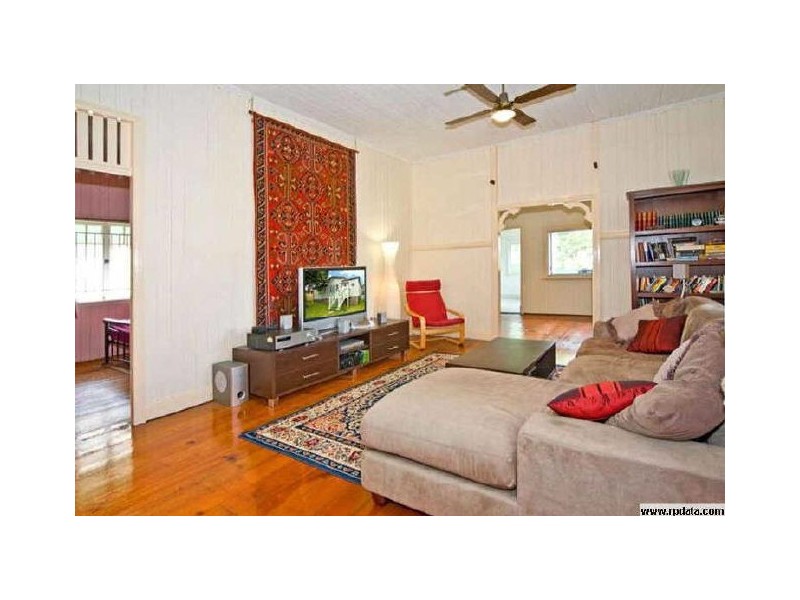 58 St Leonards Street, Coorparoo QLD 4151