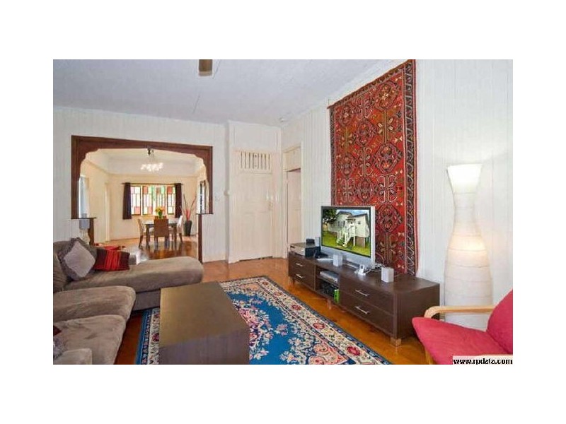 58 St Leonards Street, Coorparoo QLD 4151