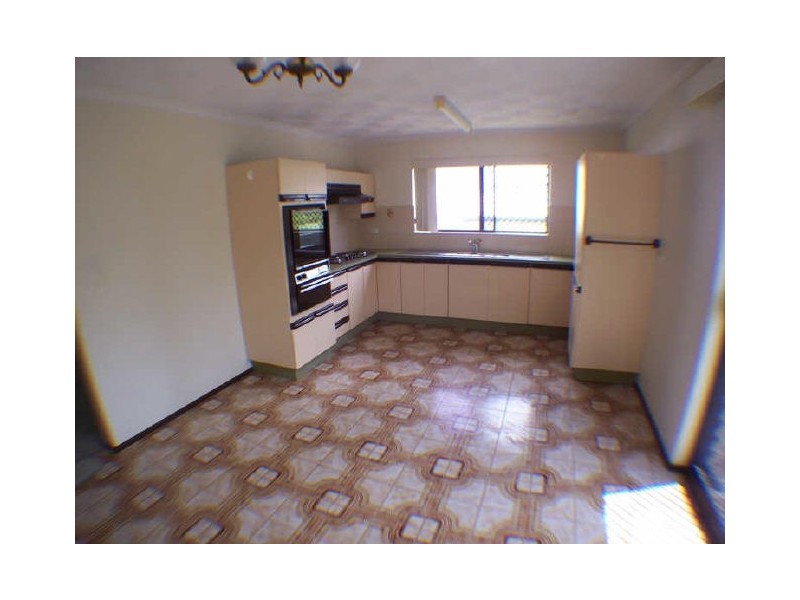 1/8 Baragoola Street, Coorparoo QLD 4151