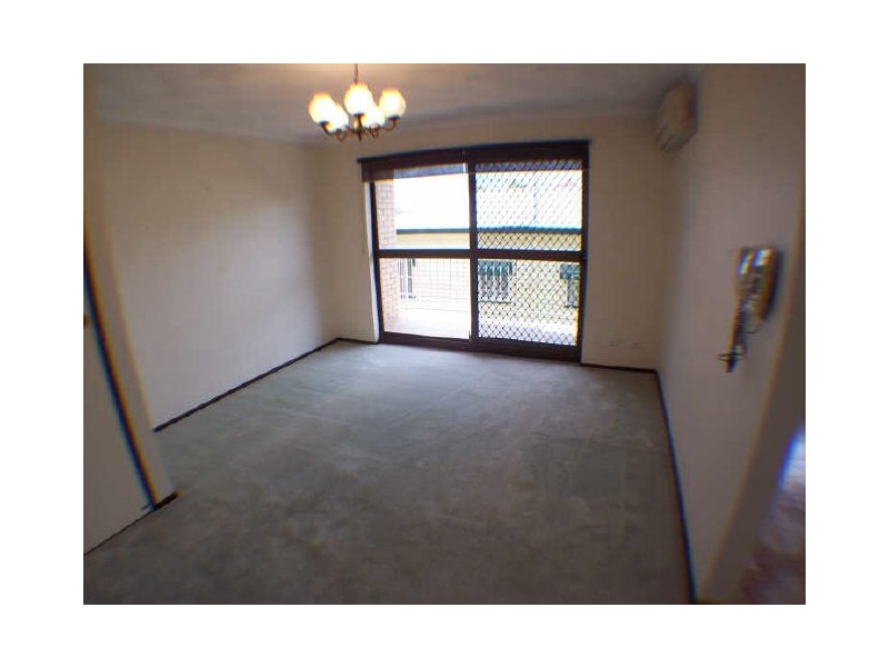 1/8 Baragoola Street, Coorparoo QLD 4151