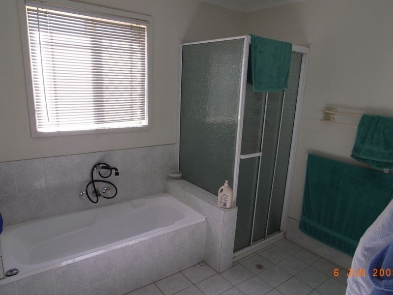 145 Macrossan Avenue, Norman Park QLD 4170