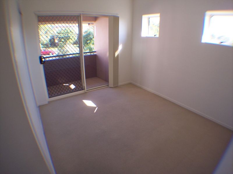 6/24 Mclay Street, Coorparoo QLD 4151