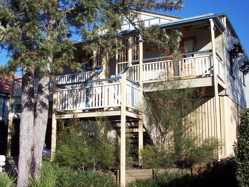 7 Eleanor Street, Camp Hill QLD 4152