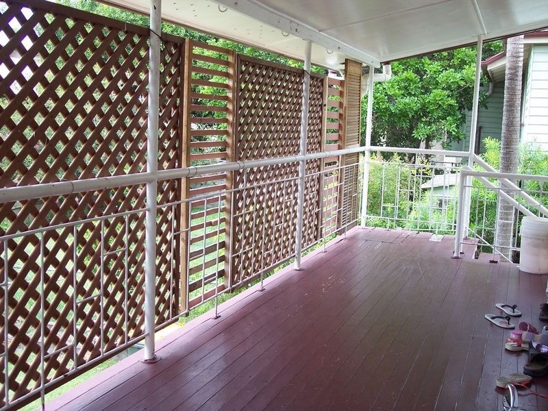 19 Dorinda Street, Greenslopes QLD 4120