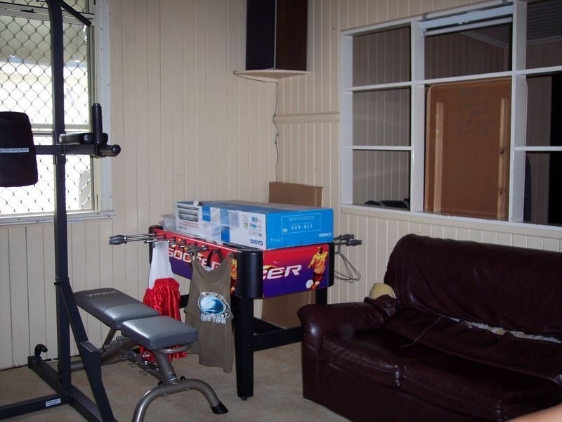 19 Dorinda Street, Greenslopes QLD 4120