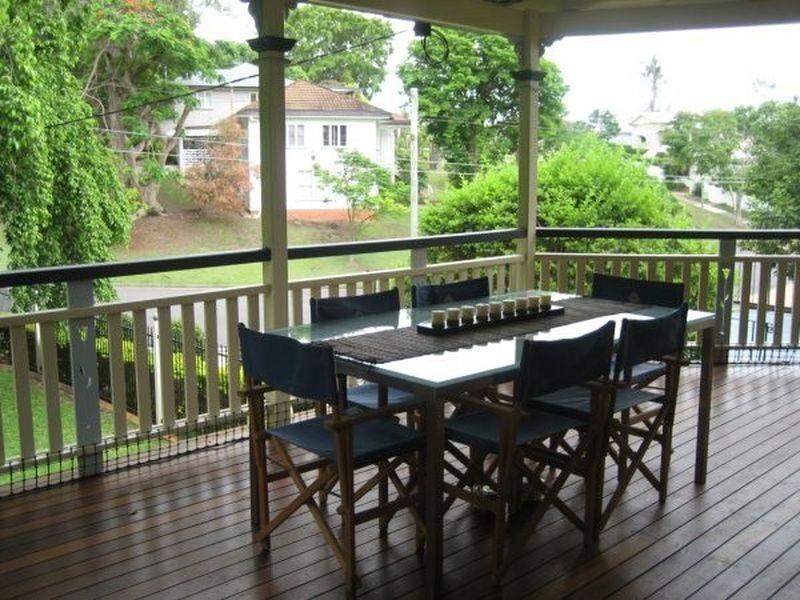 19 Merinda Street, Greenslopes QLD 4120