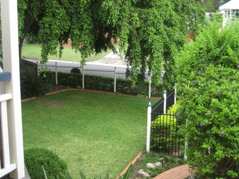 19 Merinda Street, Greenslopes QLD 4120