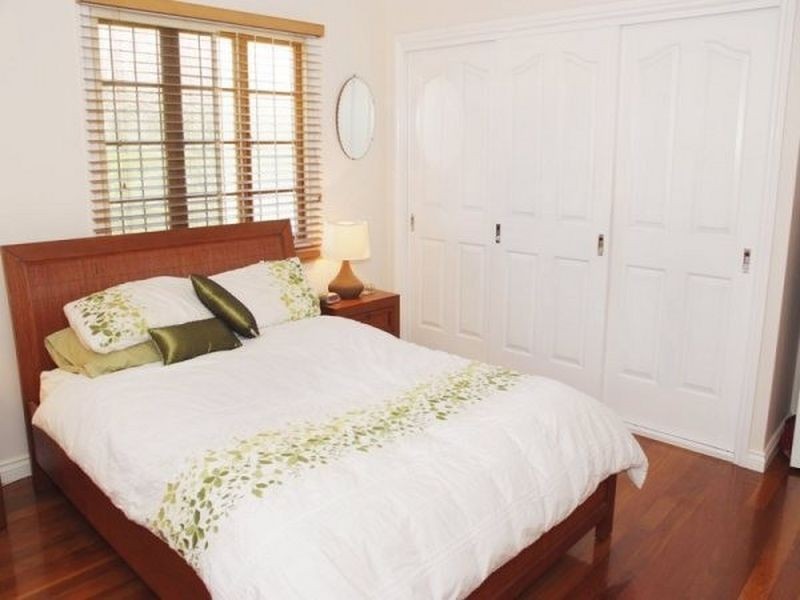 19 Merinda Street, Greenslopes QLD 4120