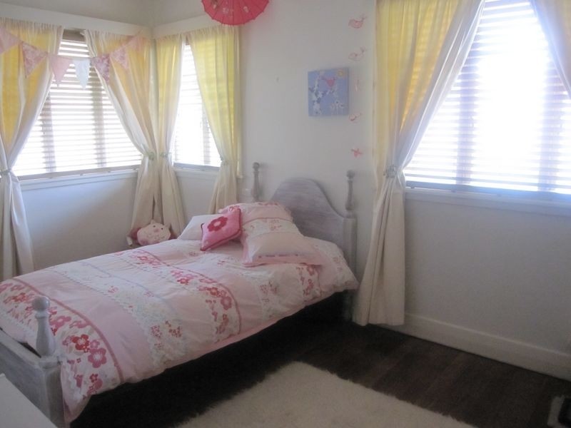 19 Park Street, Coorparoo QLD 4151