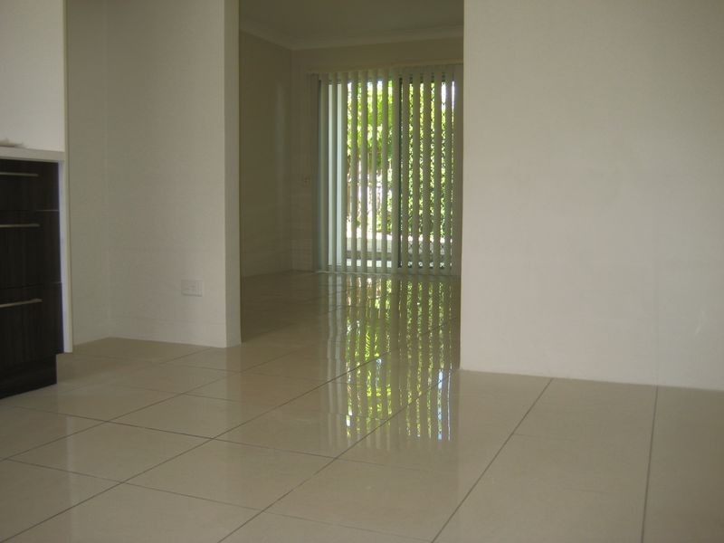 2/57 Rutland Street, Coorparoo QLD 4151