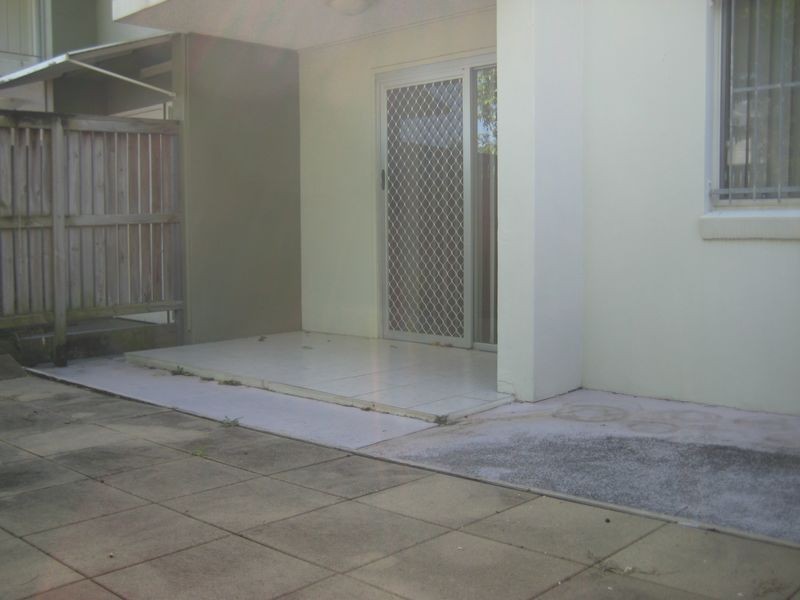 2/57 Rutland Street, Coorparoo QLD 4151