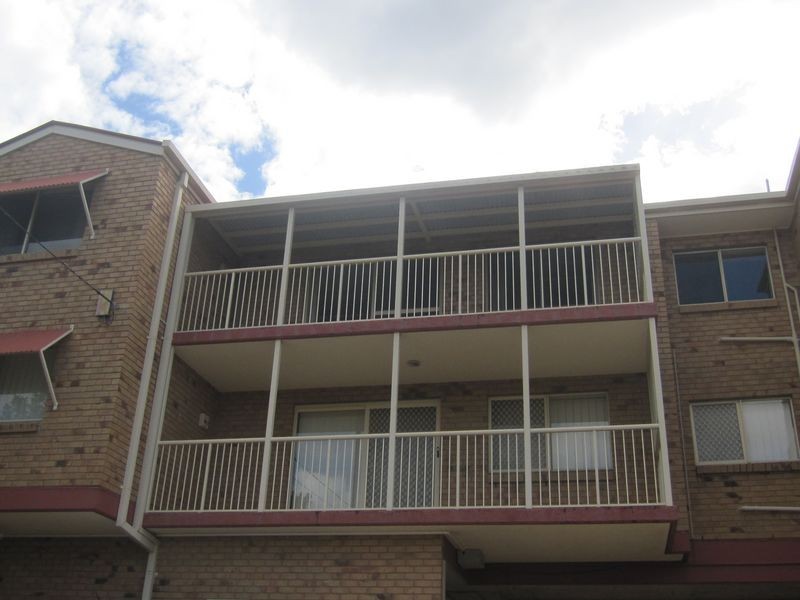 2/98 Pembroke Road, Coorparoo QLD 4151