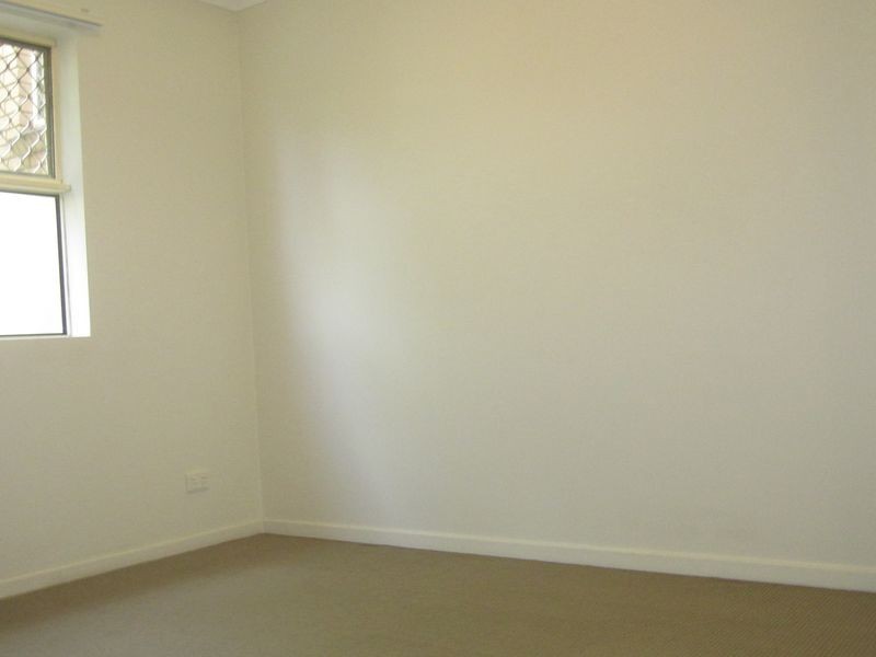 2/98 Pembroke Road, Coorparoo QLD 4151