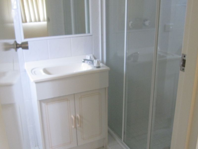 2/98 Pembroke Road, Coorparoo QLD 4151