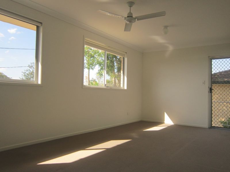 4/32 Barnes Avenue, Coorparoo QLD 4151