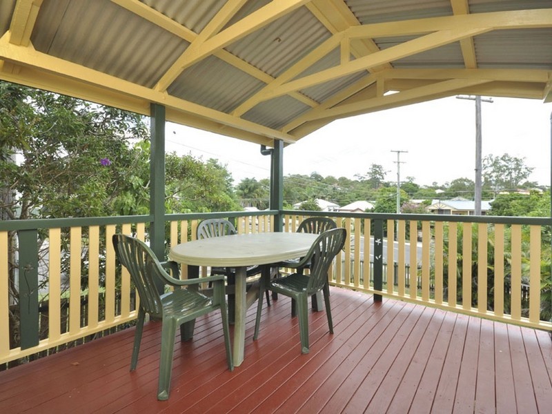 26 Birdwood Road, Holland Park West QLD 4121