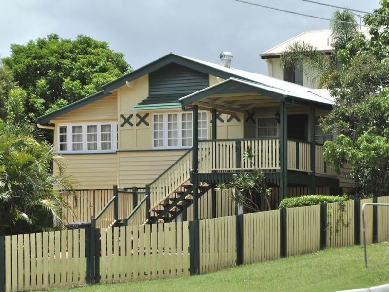 26 Birdwood Road, Holland Park West QLD 4121