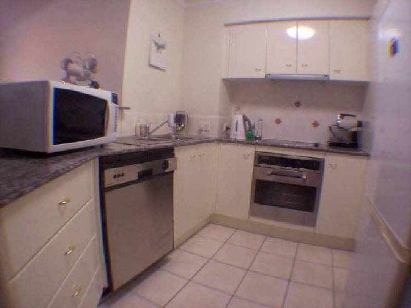 18/55 Harries Road, Coorparoo QLD 4151