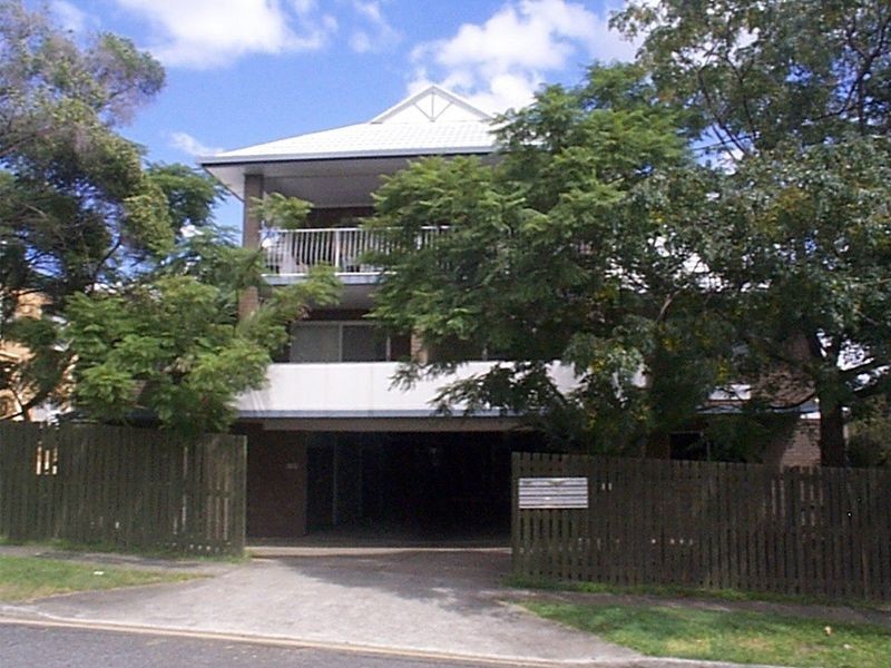 7/11 Shakespeare Street, Coorparoo QLD 4151