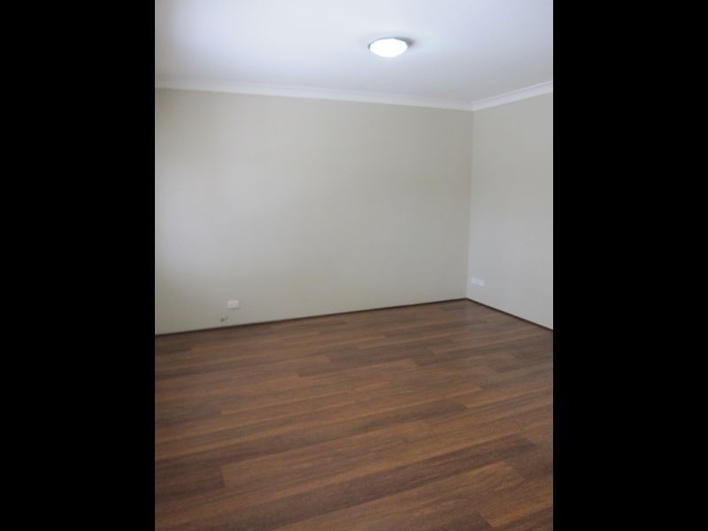 3/8 Kitchener Street, Coorparoo QLD 4151