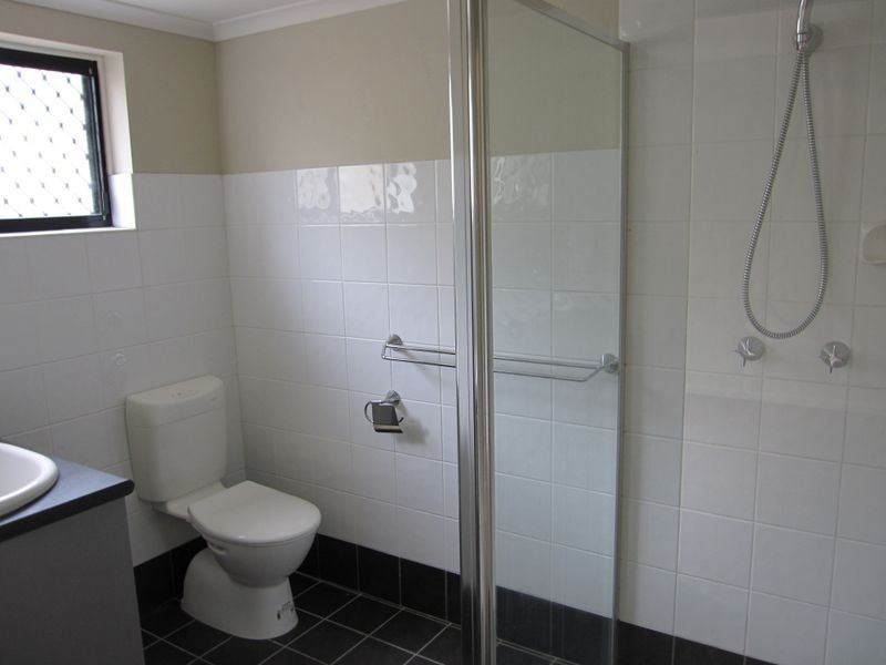 3/8 Kitchener Street, Coorparoo QLD 4151