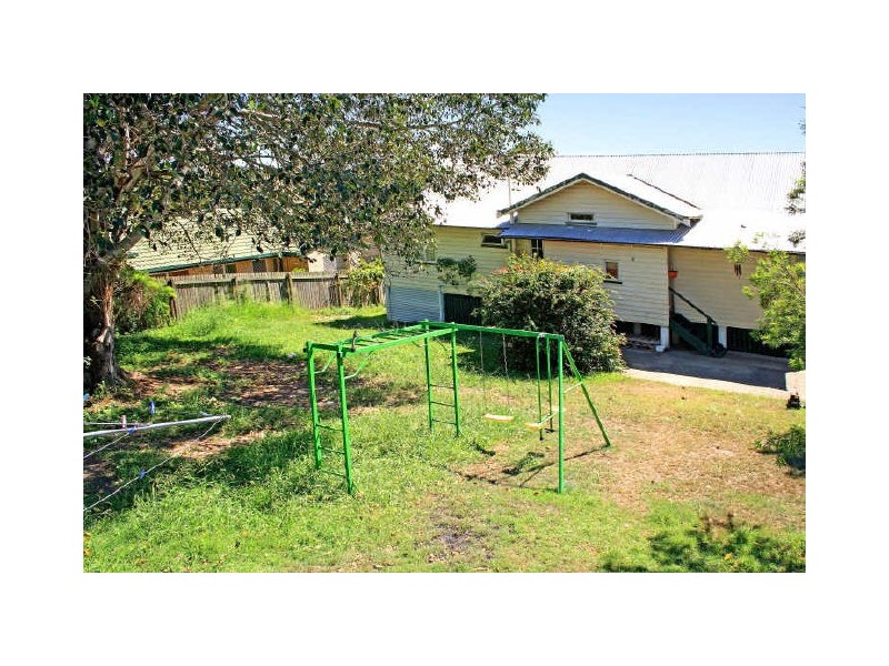 44 Ashton Street, Camp Hill QLD 4152