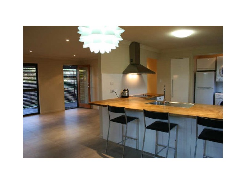 827 Cavendish Road, Holland Park QLD 4121