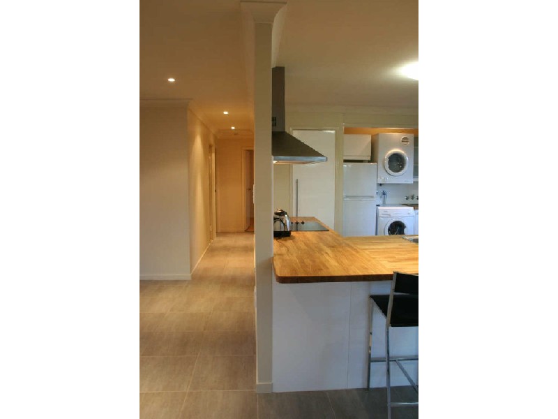 827 Cavendish Road, Holland Park QLD 4121