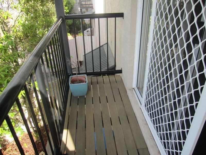 1/49 Nicholson Street, Greenslopes QLD 4120