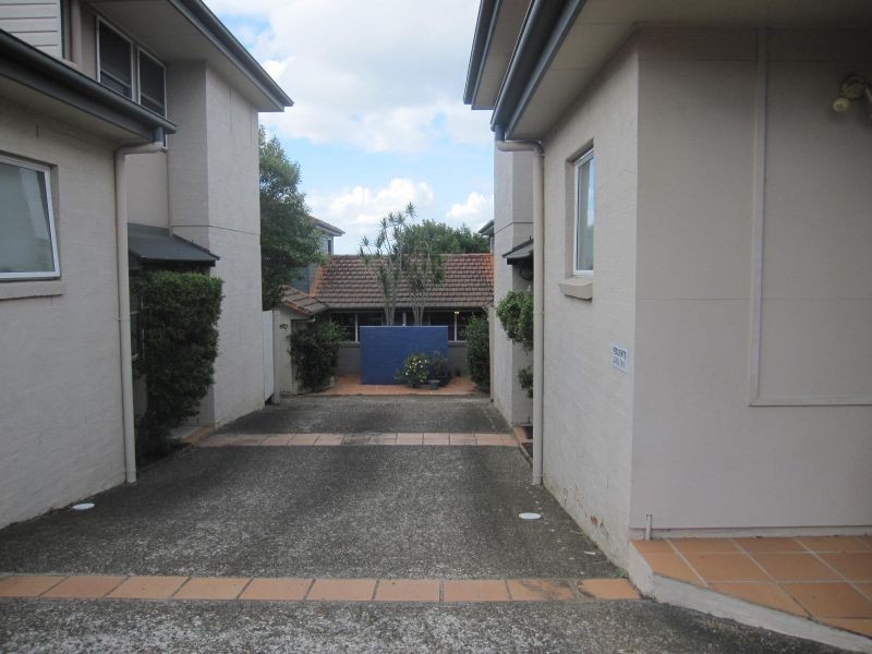 1/49 Nicholson Street, Greenslopes QLD 4120